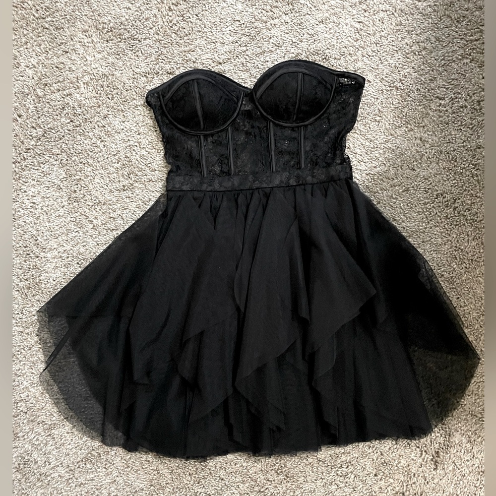 Forever 21 lace corset mini dress